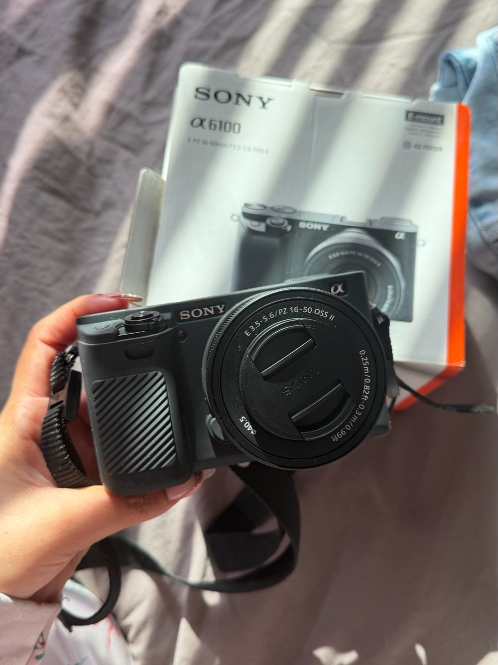 Sony Alpha a6100 Mirrorless Camera in Black with 16-50mm Lens
